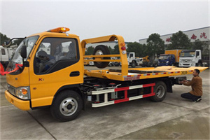 岗巴哪里有拖车服务