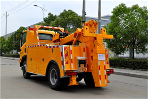 岗巴高速路拖车费